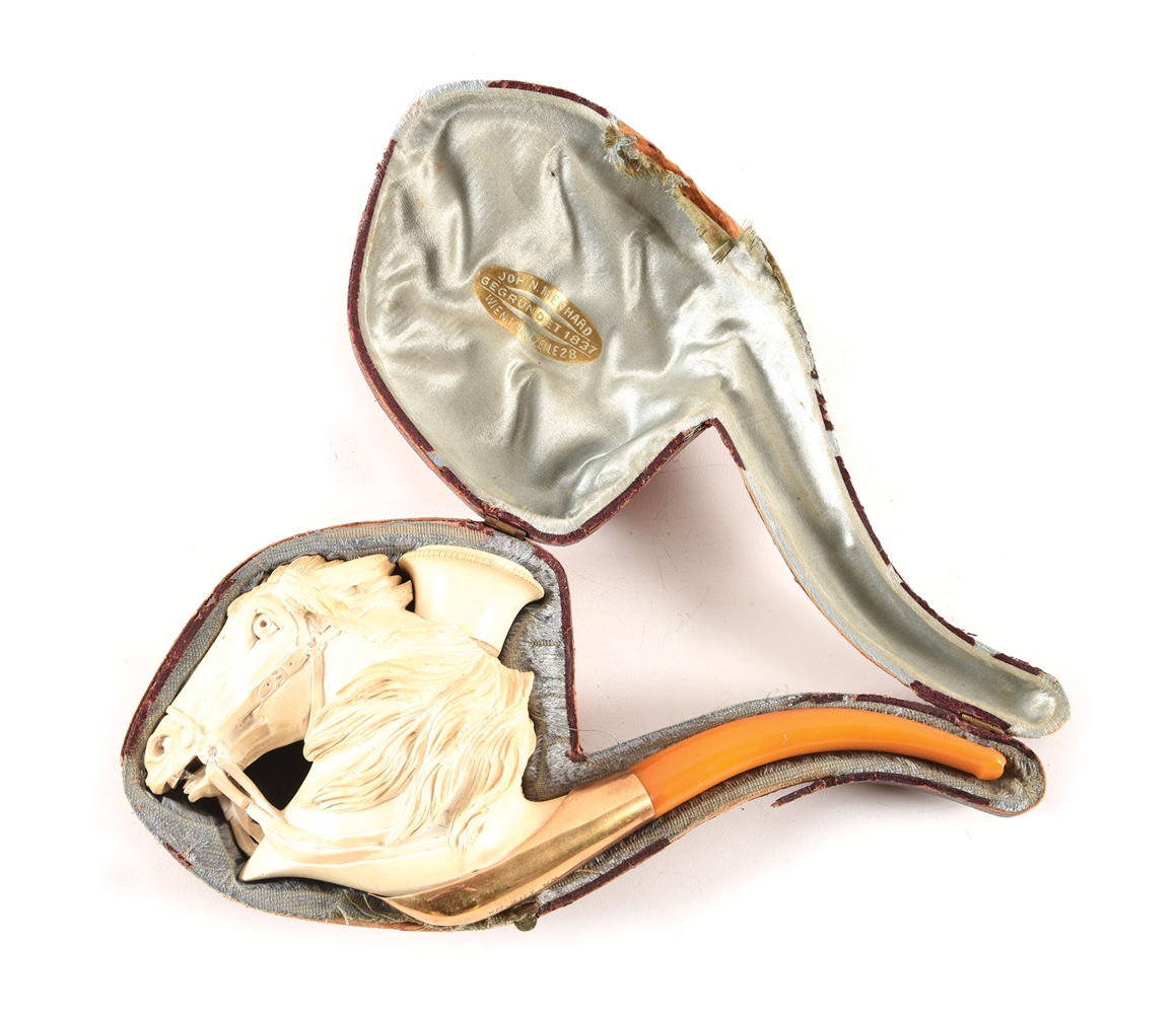 CARVED MEERSCHAUM PIPE OF BIG CHIEF WHITE HORSE EAGLE WITH CASE.