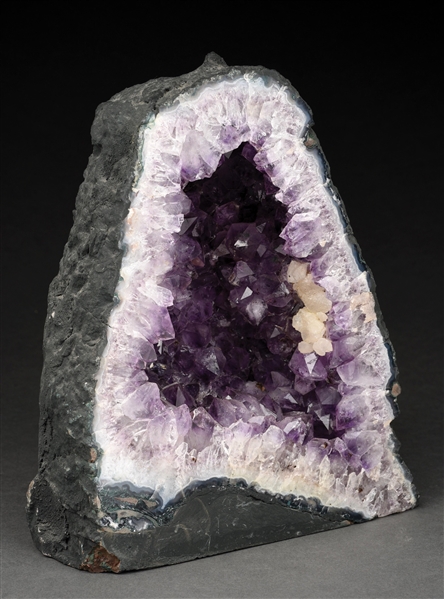 AMETHYST CATHEDRAL CRYSTAL GEODE.