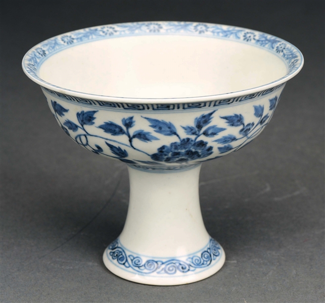 CHINESE BLUE AND WHITE HIGH STEM CUP.