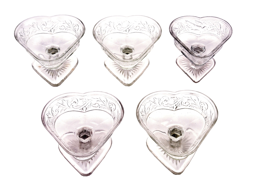 LOT OF 5: HEART-SHAPED ICE CREAM DISHES.