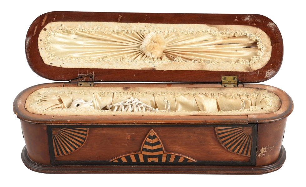 SALESMAN SAMPLE COFFIN WITH SKELETON.