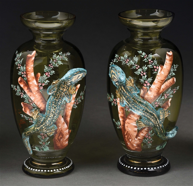 MOSER PAIR OF APPLIED SALAMANDERS ON STAINED CRACKLE GLASS.