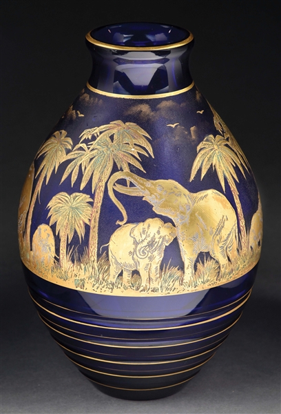 MOSER “ANIMOR” SERIES WITH ELEPHANTS IN THE JUNGLE VASE.