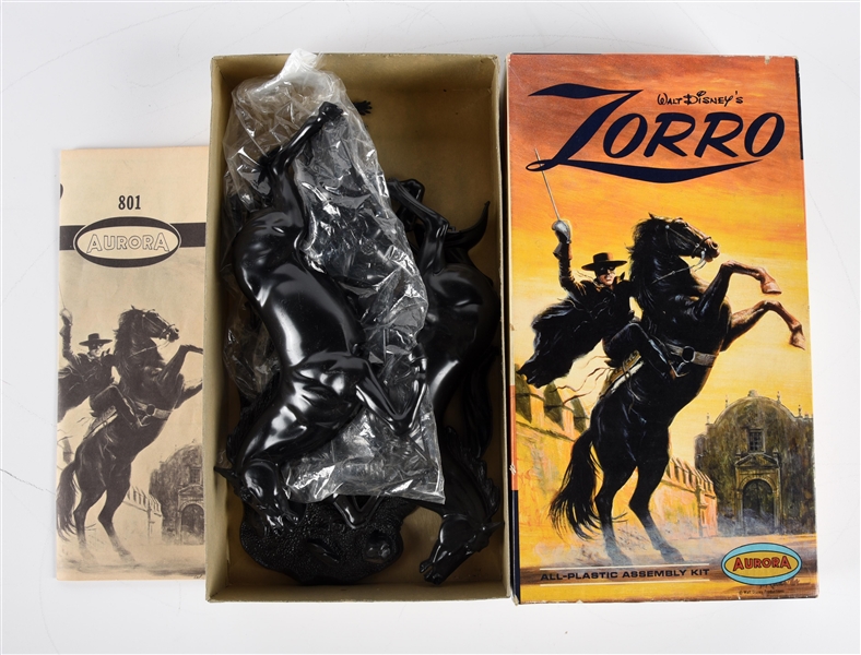 AURORA WALT DISNEY ZORRO MODEL KIT.