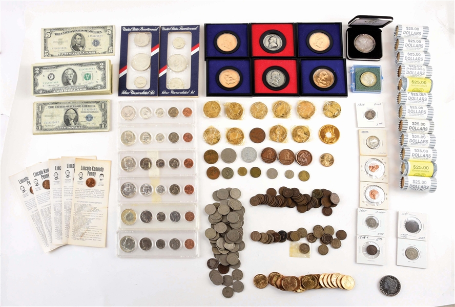 LARGE LOT OF MISC. USA PAPER CURRENCY & COINS.