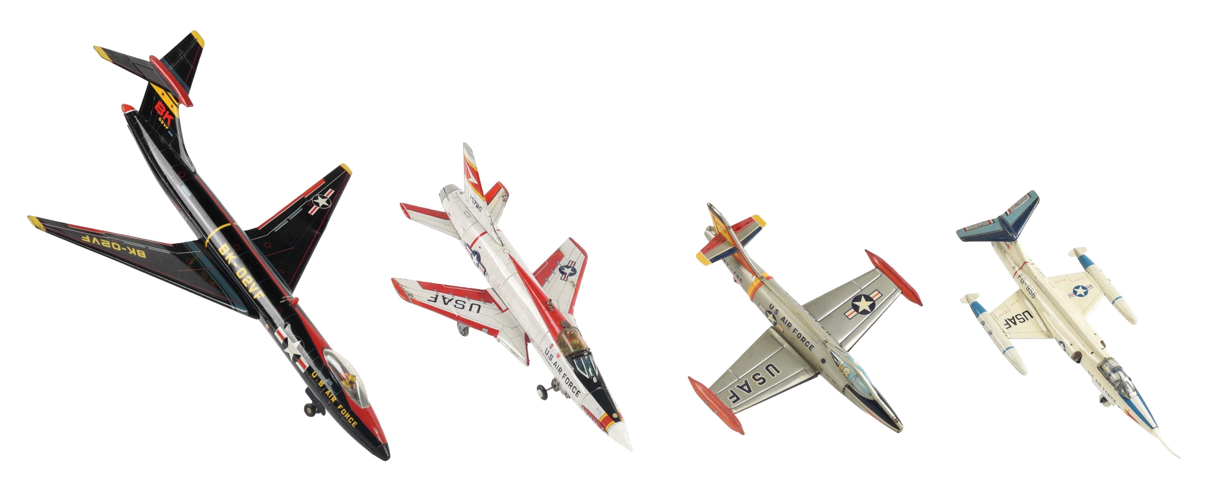 LOT OF 4: VARIOUS JAPANESE FRICTION AND BATTERY-OPERATED TIN LITHO MILITARY AIRPLANES. 