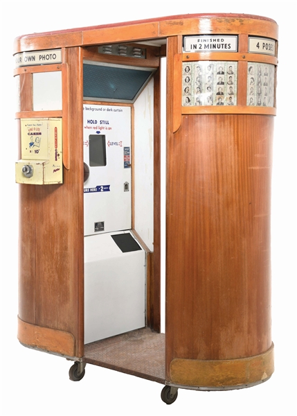 AUTO-PHOTO COMPANY COIN OPERATED PHOTO BOOTH.