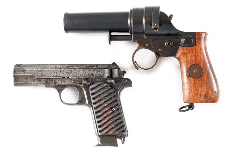 (C) LOT OF 2: CZECH WZ. 30 FLARE PISTOL & HUNGARIAN WORLD WAR II FEG MODEL 37M SEMI-AUTOMATIC PISTOL.