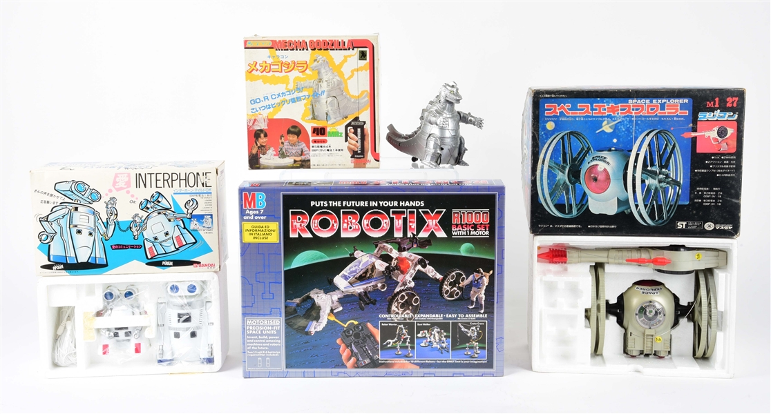 LOT OF 4: GERMAN & JAPANESE SPACE-TYPE TOYS IN ORIGINAL BOXES.