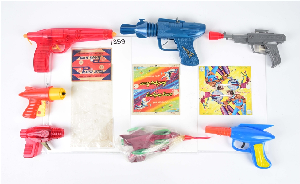 LOT OF 7: VARIOUS PLASTIC MOSTLY MADE IN HONG KONG SPACE GUNS.