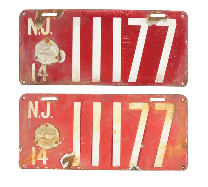 SET OF 2: 1914 PORCELAIN NEW JERSEY LICENSE PLATES.