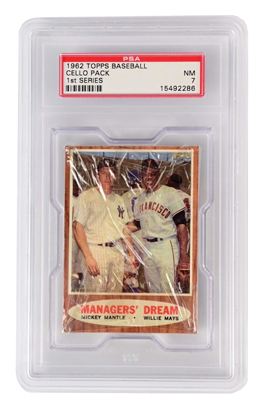 1962 TOPPS BASEBALL CELLO PACK WITH WILLIE MAYS AND MICKEY MANTLE “MANAGER’S DREAM" - PSA 7.