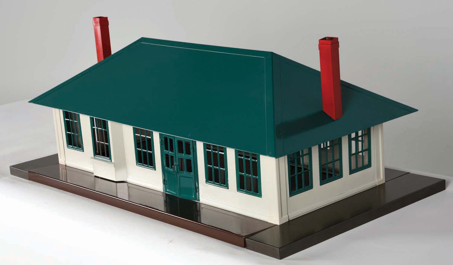 T Reproductions Lot Detail - T-REPRODUCTIONS OUTDOOR RAILROAD TRAIN STATION.