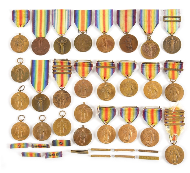 LARGE LOT OF WORLD WAR I VICTORY MEDALS FROM VARIOUS NATIONS.