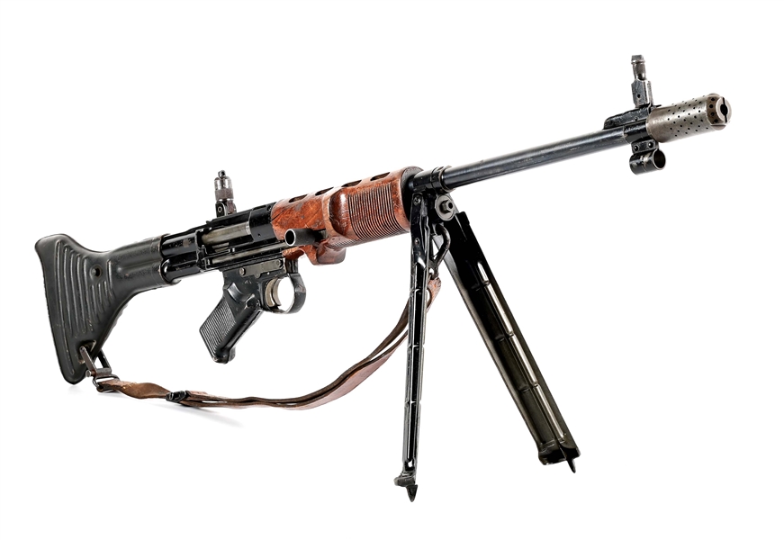 (N) EXTREMELY RARE AND MOST DESIRABLE GERMAN WWII FIRST MODEL FG-42 MACHINE GUN (CURIO & RELIC). 