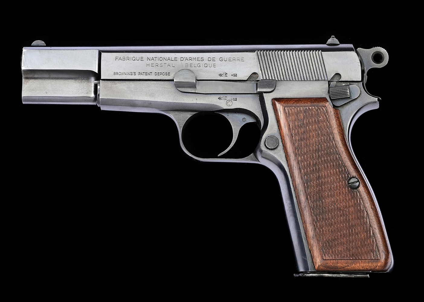 (C) FINE EARLY POST-WAR FABRIQUE NATIONALE BROWNING HI POWER SEMI-AUTOMATIC PISTOL.