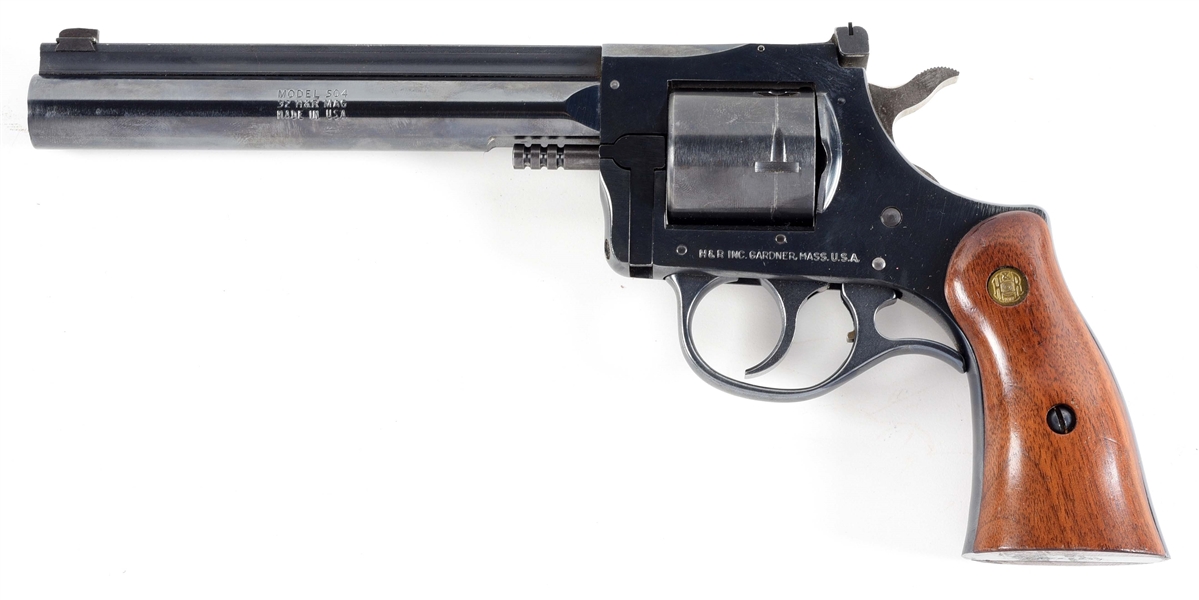 (C) HARRINGTON & RICHARDSON MODEL 504 .32 H&R MAGNUM DOUBLE ACTION REVOLVER.