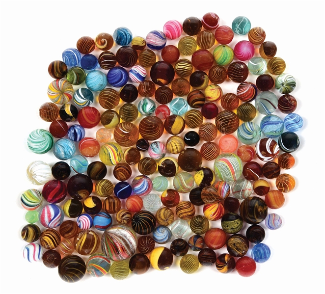 LOT OF APPROXIMATELY 160 HANDMADE MARBLES.