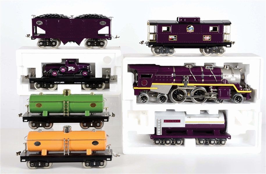 LOT OF 8: MTH 2004 NO. 400E FREIGHT SET.