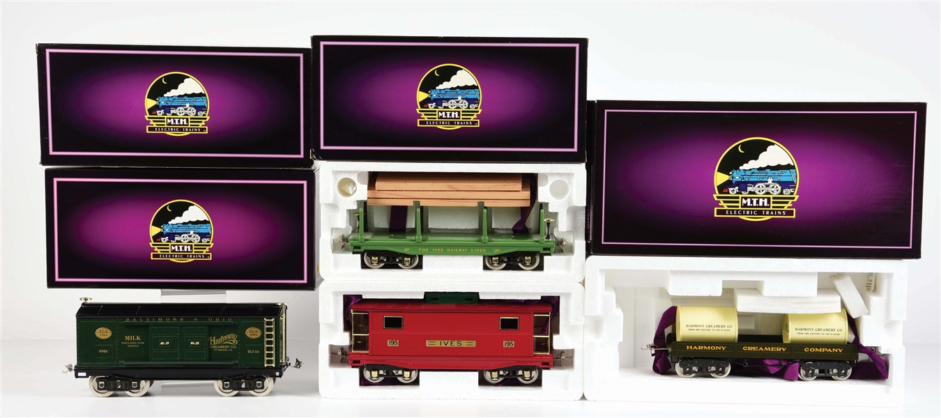 LOT OF 4: MTH STANDARD GAUGE FREIGHT CARS.