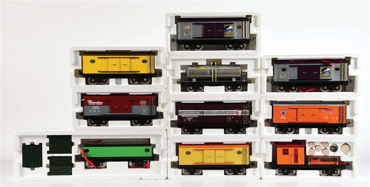 LOT OF 10: MTH STANDARD GAUGE FREIGHT CARS, MOSTLY 200 SERIES.