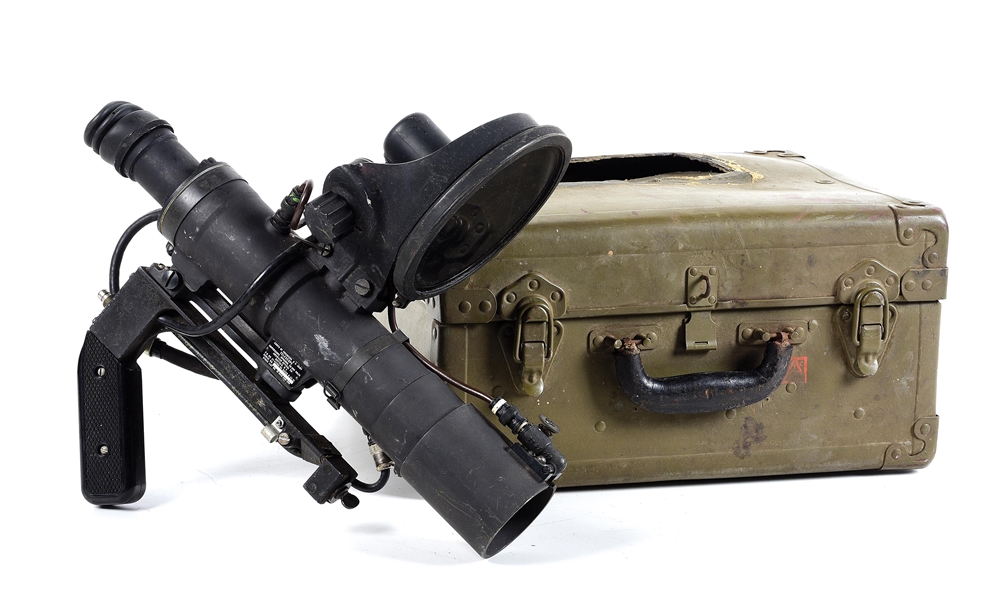 U.S. ARMY M3 INAFARED SNIPER SCOPE WITH CASE.