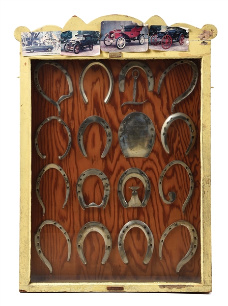 EARLY 20TH CENTURY EXHIBITION DISPLAY OF HORSESHOES 