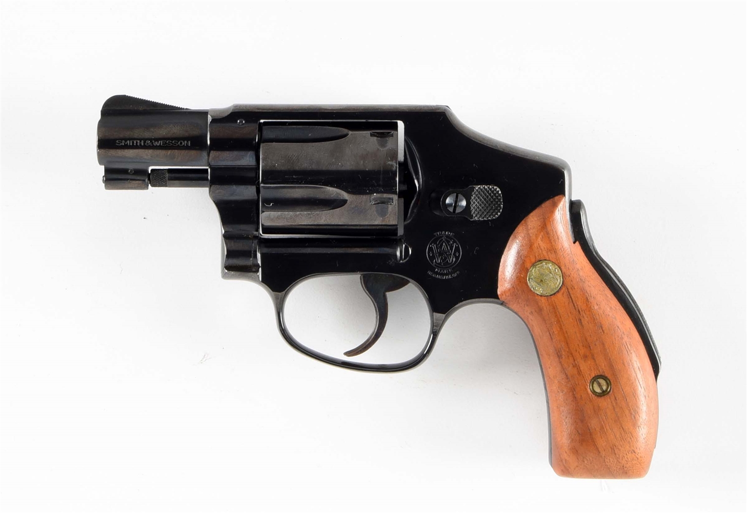 (C) SMITH & WESSON MODEL 40 DOUBLE ACTION REVOLVER.