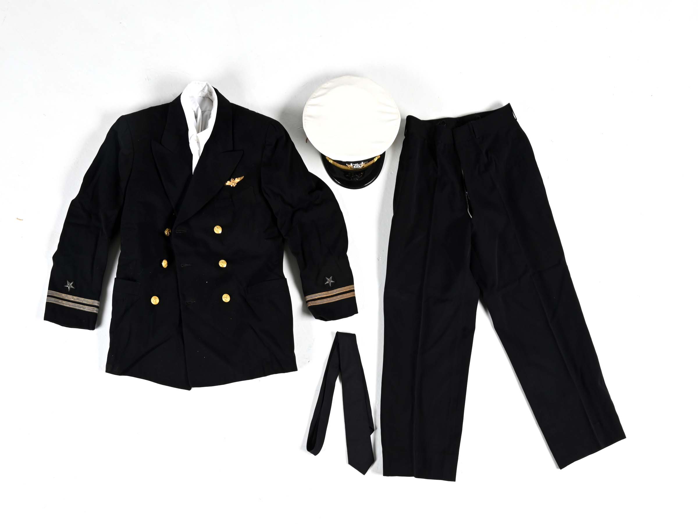 Lot Detail - US WWII NAVY PILOT UNIFORM.