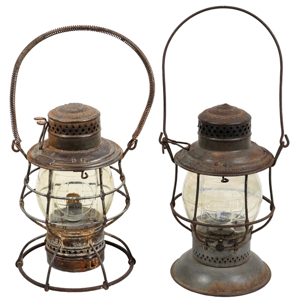 LOT OF 2: SANTA FE RAILROAD LANTERNS.