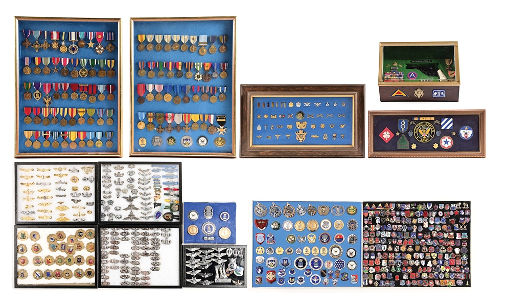 LARGE LOT OF US WWII-MODERN MILITARY MEDALS, BADGES, AND INSIGNIA.