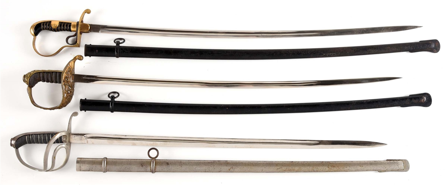 LOT OF 3: IMPERIAL GERMAN SWORDS.