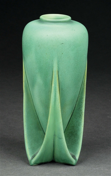 TECO POTTERY #127 MATTE GREEN GLAZED "ROCKET VASE" DESIGNED BY FERNAND MOREAU.