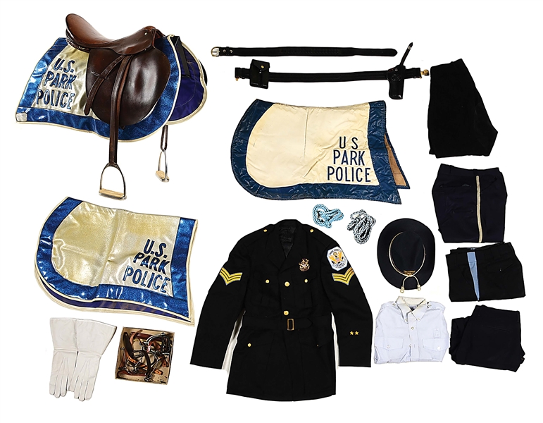 US PARK POLICE MOUNTED UNIFORM, ACCESSORIES, AND SADDLE.