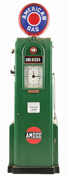 WAYNE MODEL #866 GAS PUMP RESTORED IN AMOCO GAS W/ ORIGINAL AMERICAN GLOBE. 