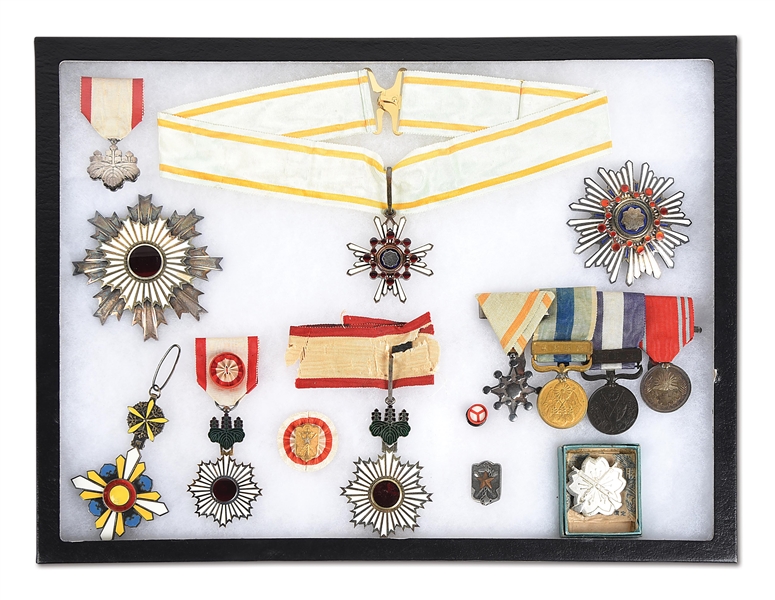 LOT OF JAPANESE MILITARY AWARDS, MEDALS, AND ORDERS.