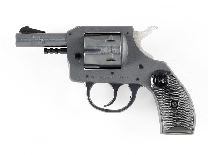 (M) H & R MODEL 622 DOUBLE ACTION REVOLVER WITH BOX.