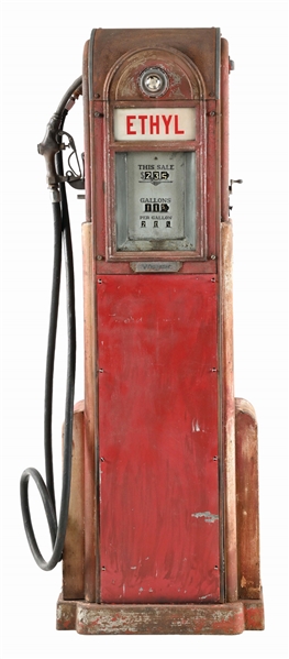 WAYNE MODEL #60 NARROW BODY GAS PUMP.