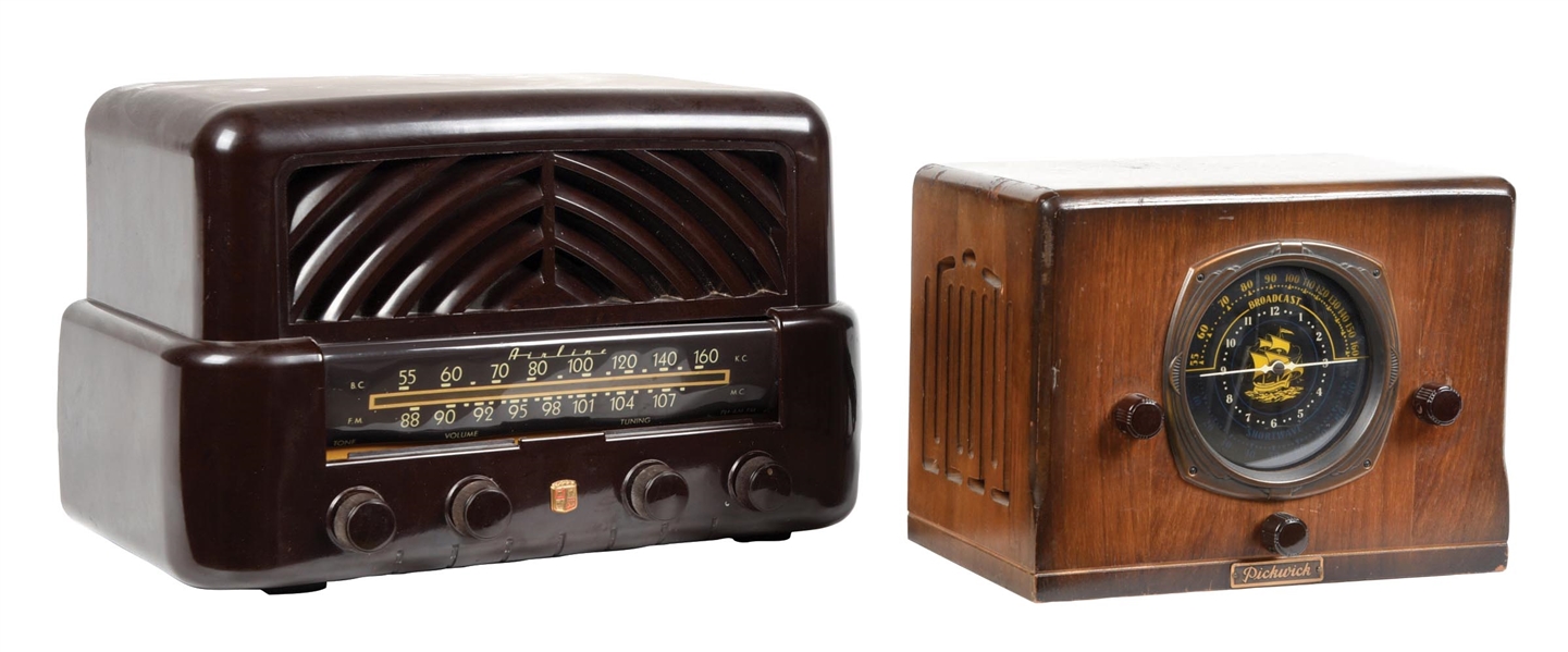 COLLECTION OF 2 EARLY RADIOS