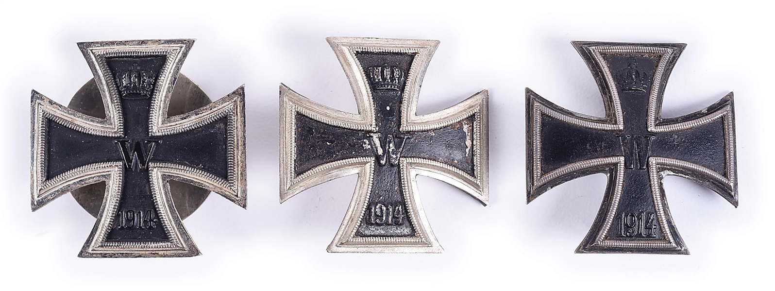 LOT OF 3: IMPERIAL GERMAN 1914 1ST CLASS IRON CROSSES.