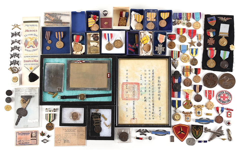 LOT OF US WWI-WWII ERA UNITED STATES MILITARY AND CIVILIAN MEDALS.