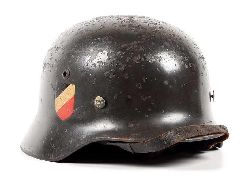 GERMAN WWII LUFTWAFFE DOUBLE DECAL M35 HELMET.