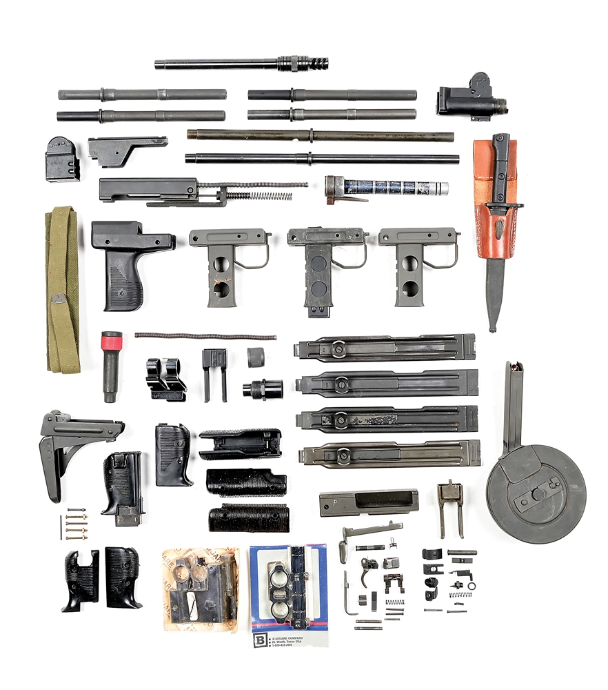 SIGNIFICANT AND LARGE LOT OF UZI PARTS, SPARES AND ACCESSORIES.