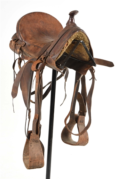 EARLY UNMARKED CATALOG SADDLE