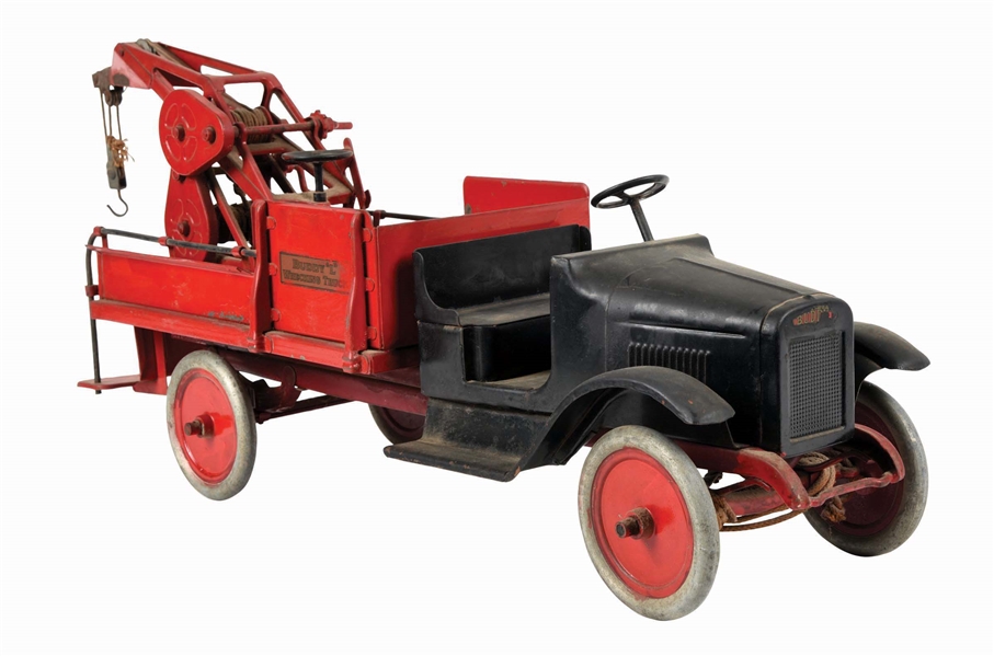 1920S BUDDY "L" PRESSED STEEL WRECKING TRUCK