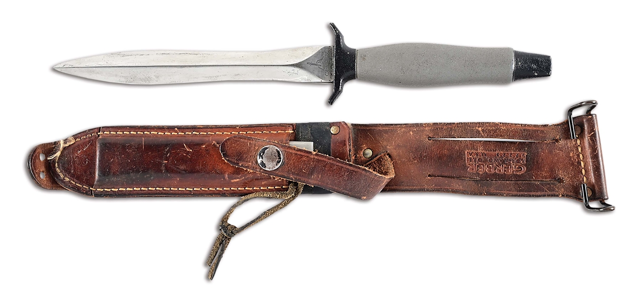 US VIETNAM WAR GERBER MARK II FIGHTING KNIFE.