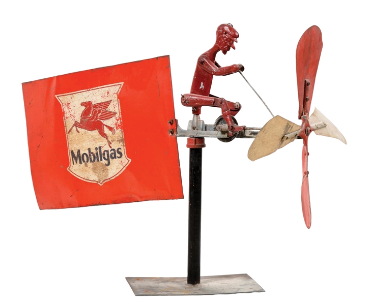 MOBILGAS WINDMILL DIRECTIONAL W/ PROPELLER ATTACHEMENT. 