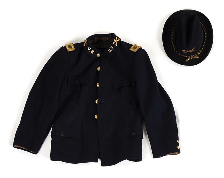 US M1899 OFFICERS TUNIC, CAPE, AND HAT.