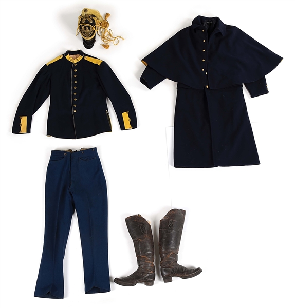 US INDIAN WARS M1872 UNIFORM CONSISTING OF A TUNIC, TROUSERS, BOOTS, CAPE, AND M1872  HELMET.