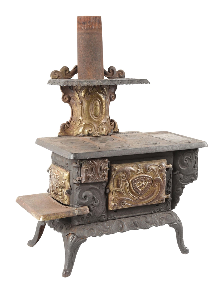 BUCKS STOVES & RANGES SALESMAN SAMPLE CAST IRON STOVE